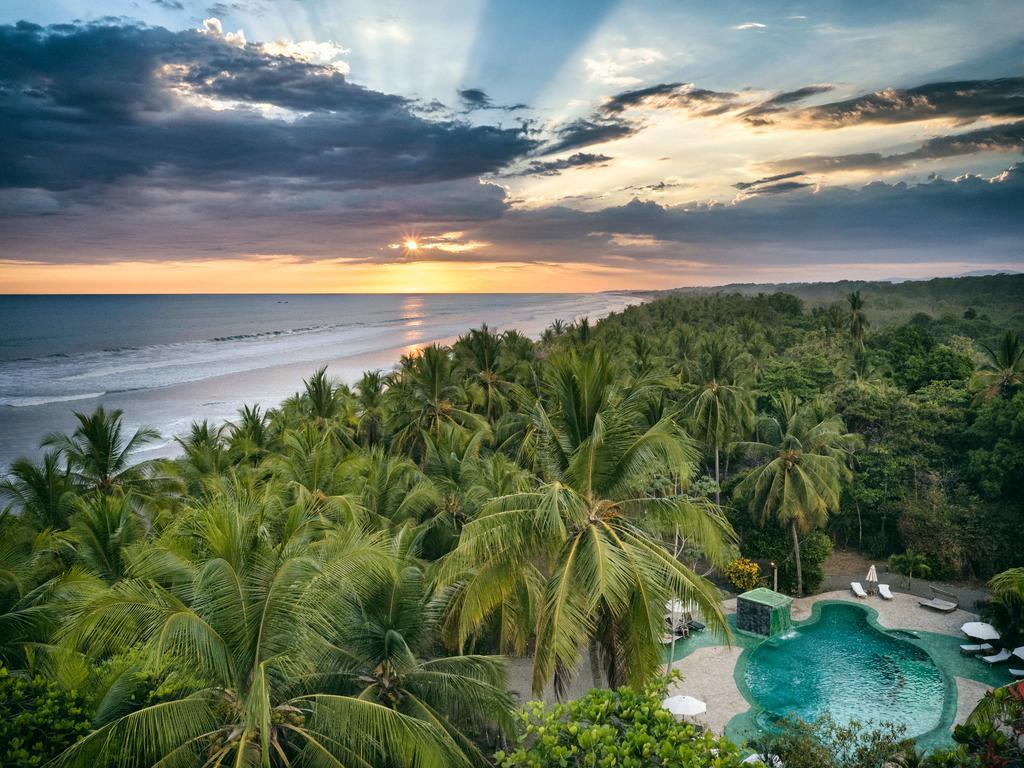 Clandestino Beach Resort Parrita Exterior foto
