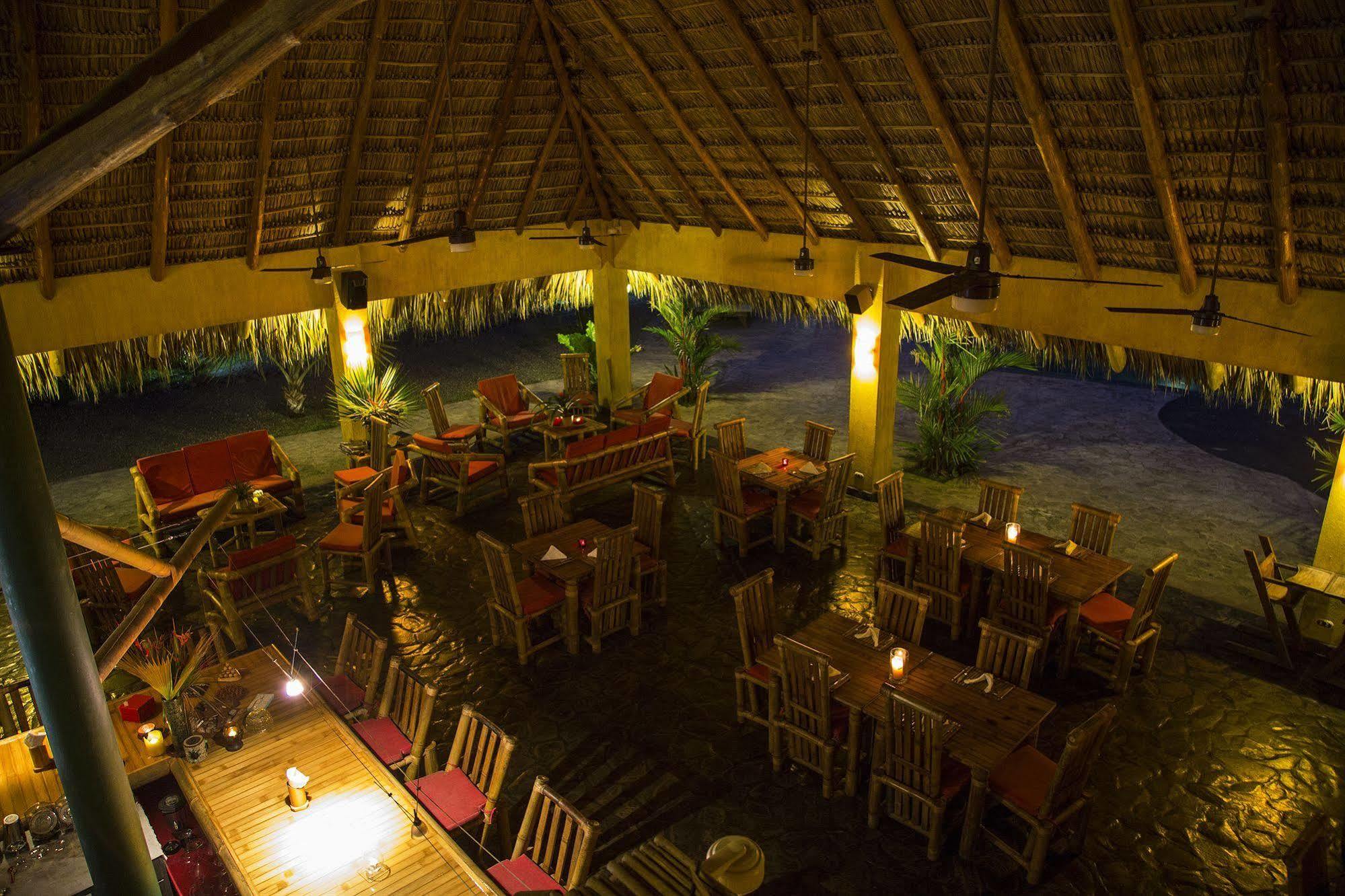 Clandestino Beach Resort Parrita Exterior foto